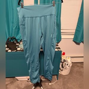 EUC 2x Reebok Women's Teal pants with pockets